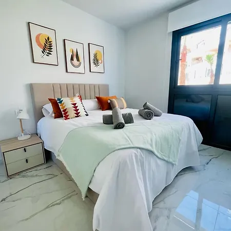 Amazing Modern Apt Tp Apartment *